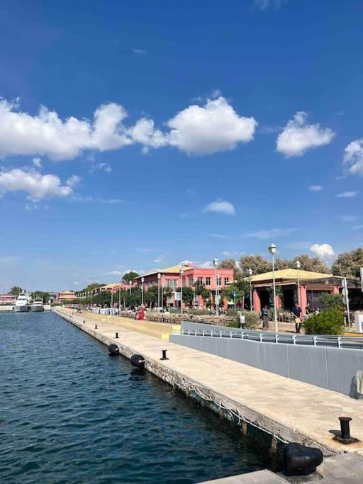 Fresh Spicy 1Bd Amusement Arcade Apartment Athens Ngoại thất bức ảnh