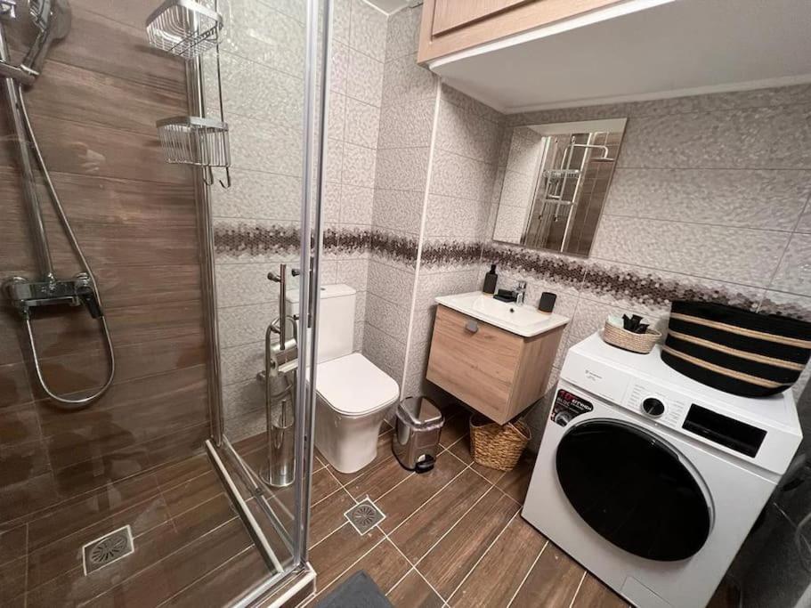 Fresh Spicy 1Bd Amusement Arcade Apartment Athens Ngoại thất bức ảnh