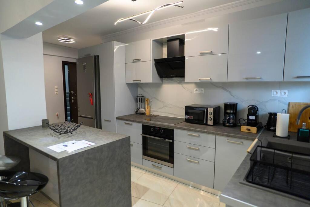 Fresh Spicy 1Bd Amusement Arcade Apartment Athens Ngoại thất bức ảnh