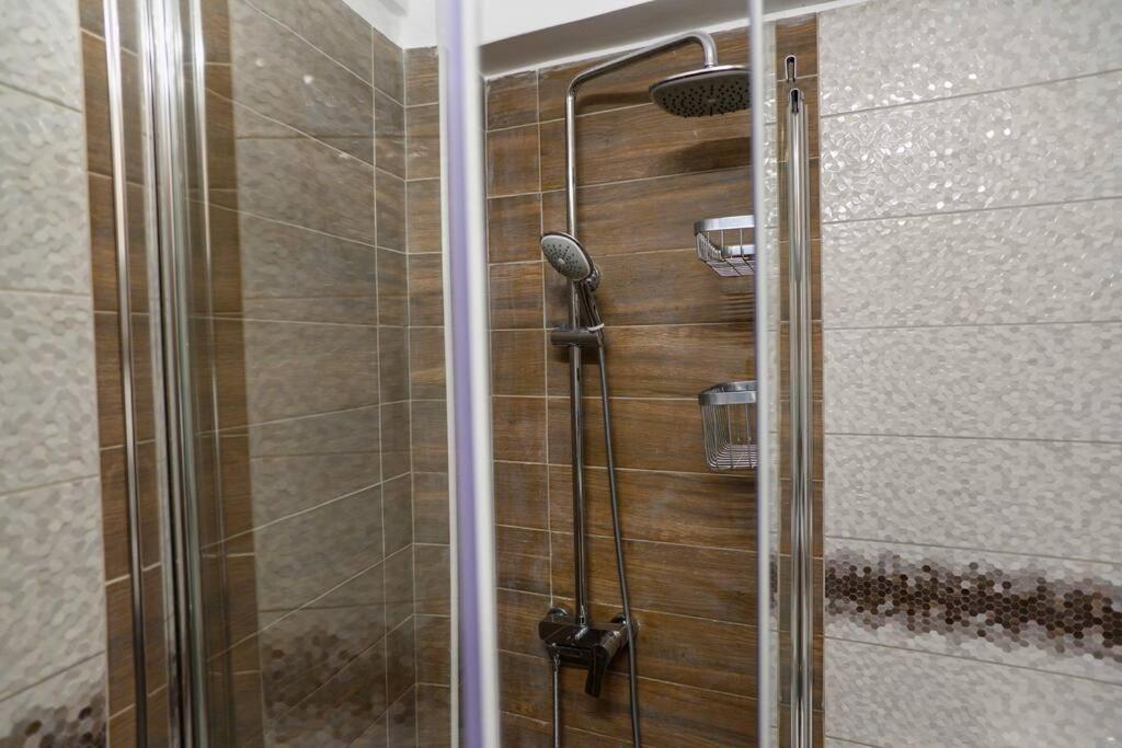 Fresh Spicy 1Bd Amusement Arcade Apartment Athens Ngoại thất bức ảnh