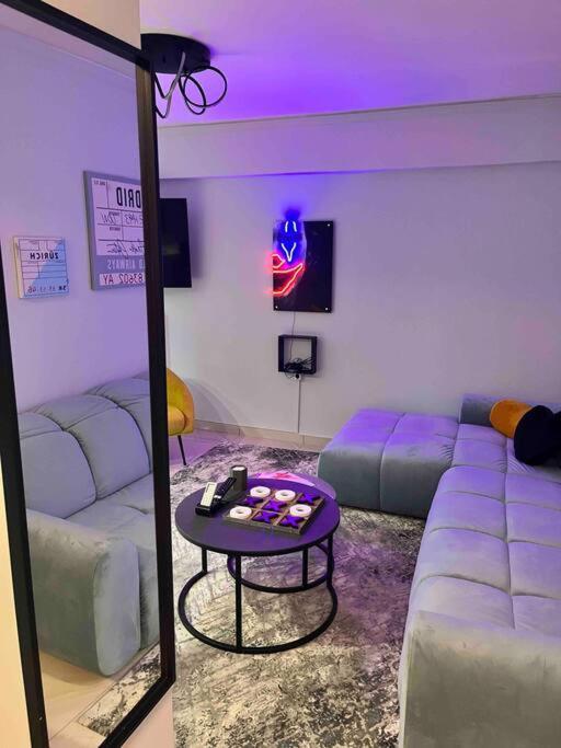Fresh Spicy 1Bd Amusement Arcade Apartment Athens Ngoại thất bức ảnh