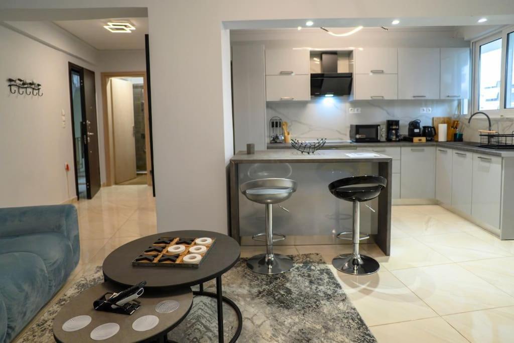 Fresh Spicy 1Bd Amusement Arcade Apartment Athens Ngoại thất bức ảnh